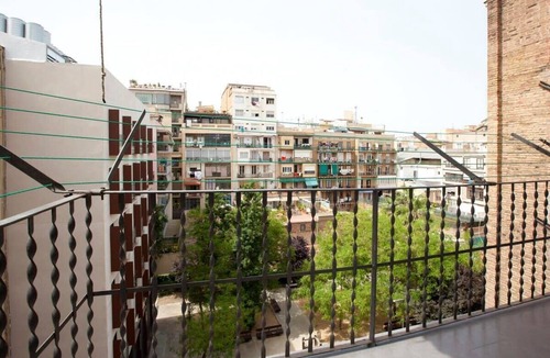 Sant Antoni Apartment | Gran Via modern and bright 3BD with terrace