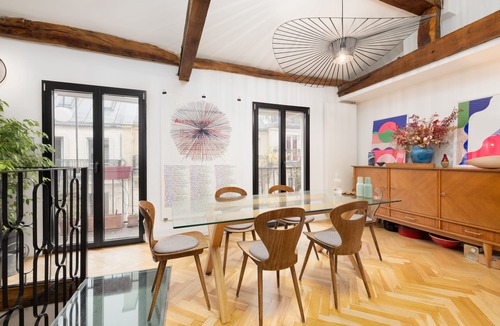 Quartier de Rochechouart Apartment | Grand Duplex Familial Comme une Maison à Paris! Balcon Paysager, Coeur du 9eme