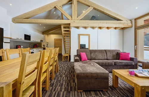 Nancroit Apartment | 'Grand Renard' Duplex Apartment with Mountain View, Balcony and Wi-Fi