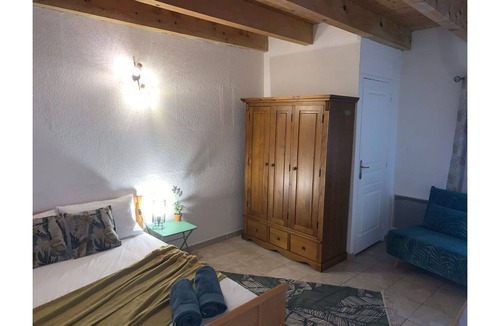 Aubenas Apartment | Grand Studio