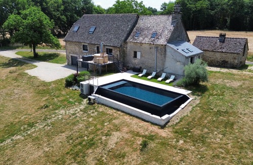 Hautefage House | Grange Rénovée en Xaintrie