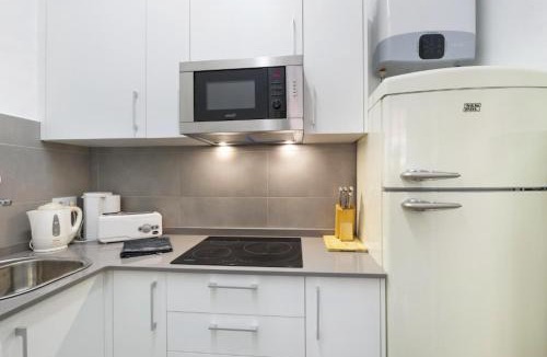 el Camp d'en Grassot i Gracia Nova Apartment | Great apartment in Sagrada Familia with Balcony