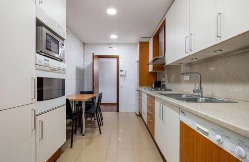 Sant Gervasi Apartment | Great Galvany 4BR w/Balcony, Fully Furnished, by Blueground