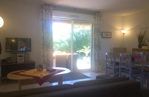 La Rouviere House | Green Village 80