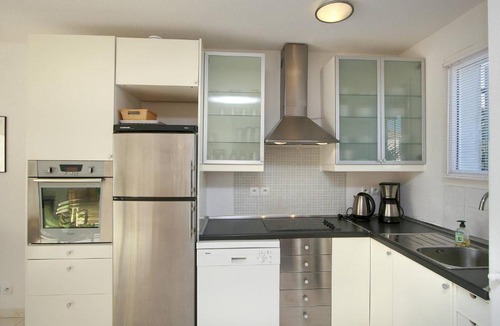 La Rouviere House | Green Village 80