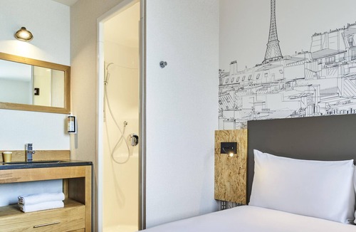 Quartier de la Chapelle Hotel | greet Hotel Paris porte de la Chapelle - Aréna