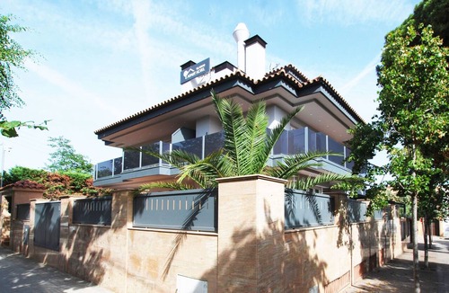 Vilassar de Mar Apartment | Gregal - Aparthotel with Swimming Pool