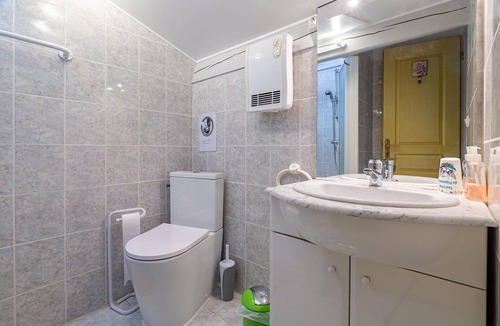 Saint-Fortunat-sur-Eyrieux Bed & Breakfast | Guest Room “Chambre Mansardée” with Shared Pool, Wi-Fi & Air Conditioning