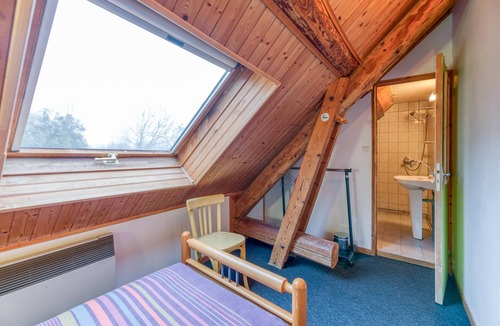 Saint-Jean-de-Vaulx House | Guest House 'Chambre 5' with Shared Terrace, Private Garden and Wi-Fi