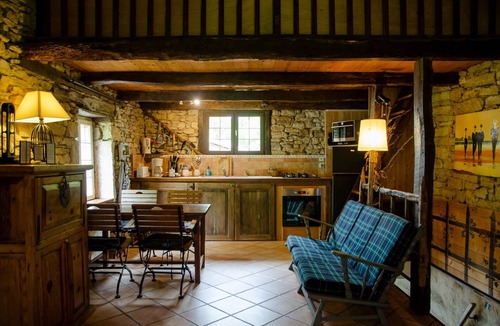 Lunan House | Guest house MAISON DE CELESTINE