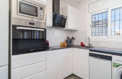 El Raval Apartment | Guest Ready ‑ Bright & Stylish Flat w/3 Terraces