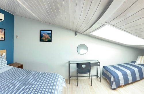 Mios Bed & Breakfast | Guest Room 'Chambre du haut' with Shared Pool, Wi-Fi, and Air Conditioning