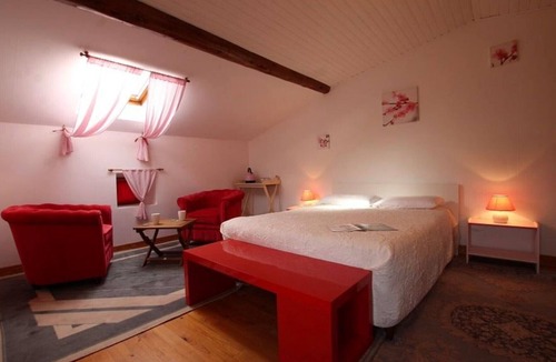 Polignac Bed & Breakfast | Guest Room “Chambre Églantine” with Shared Terrace, Garden, and Wi-Fi