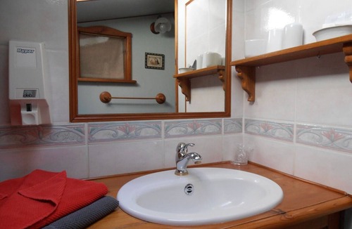 Polignac Bed & Breakfast | Guest Room “Chambre Rêverie” with Shared Terrace, Garden and Wi-Fi