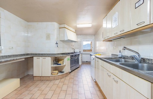 Claverol House | Guesthouse 'Rectoria De Claverol' with Mountain Views, Private Terrace and Wi-Fi
