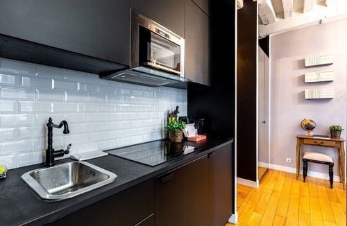 Les Halles Apartment | GuestReady - Artisan Style Stay in Paris' Heart