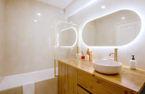 7th Arrondissement Apartment | GuestReady - Sunlit Elegance with the Eiffel view