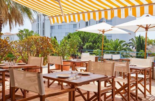 Le Lavandou Hotel | Hôtel California