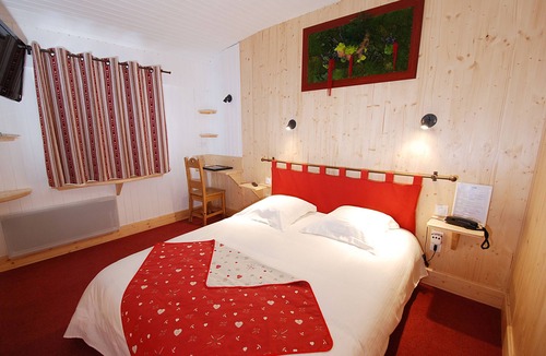 Font-Romeu-Odeillo-Via Hotel | Hôtel Carlit