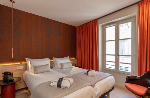 Saint-Thomas-d'Aquin Hotel | Hôtel de Lille - Saint-Germain des Près
