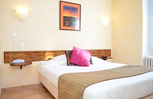 Draguignan Hotel | Hôtel du Parc - Bastide provençale