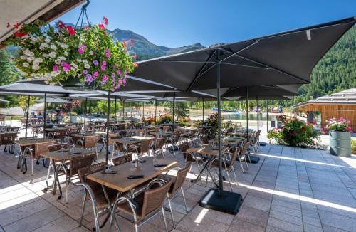 Orcieres Hotel | Hôtel et Camping O2 Orcières Outdoor Area