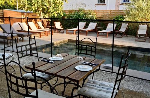Le Lavandou Hotel | Hôtel La Petite Bohème