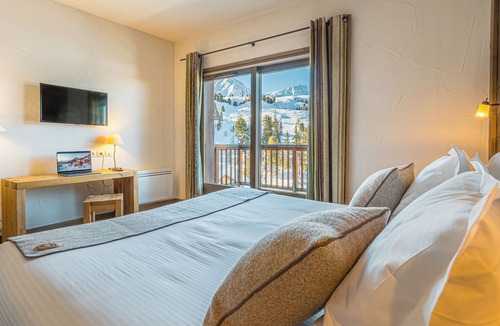 Belle Plagne Hotel | Hôtel Le Carlina by Les Etincelles