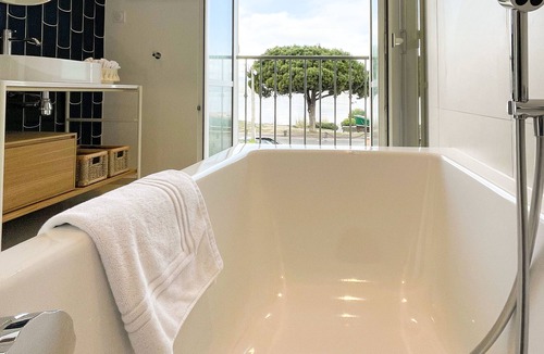 Saint-Tropez City Centre Hotel | Hôtel Le Mouillage