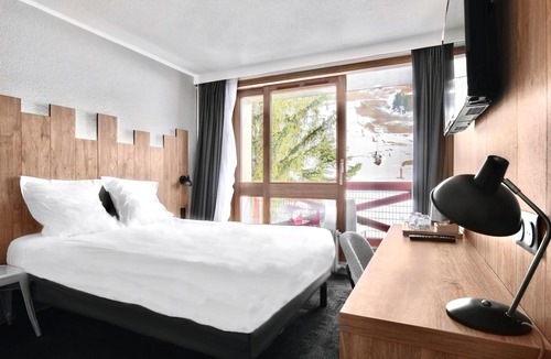 Mont-de-Lans Hotel | Hôtel Les 2 Alpes L'Orée Des Pistes