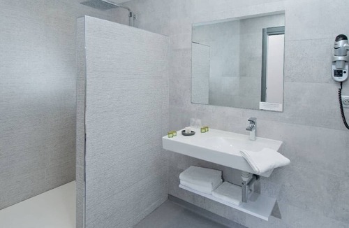 Saint-Etienne-de-Fursac Hotel | Hôtel Nougier