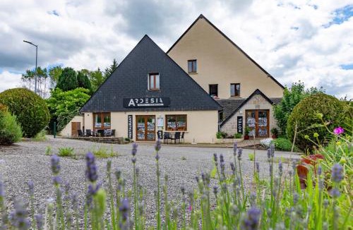 Peyrelevade Hotel | Hôtel Restaurant Ardesia