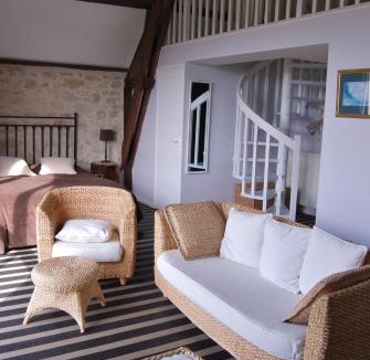 Causse-et-Diege Hotel | Hôtel Restaurant Le Mûrier de Viels - Grand Figeac
