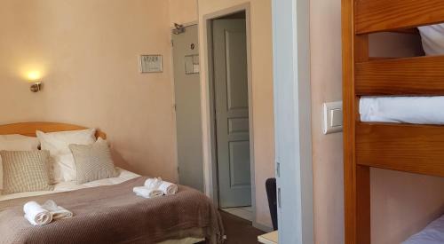 Esquieze-Sere Hotel | Hôtel Terminus