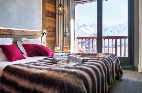 Les Almes Hotel | Hôtel Village Montana by Les Etincelles