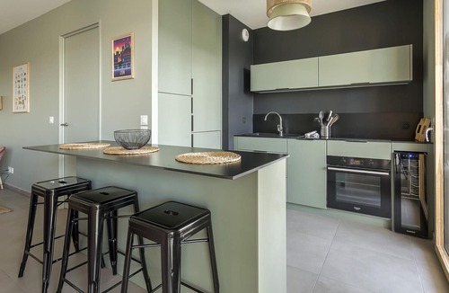 Villette Gare Apartment | Hamac Suites - Suite Lafayette 2 - Haut Standing