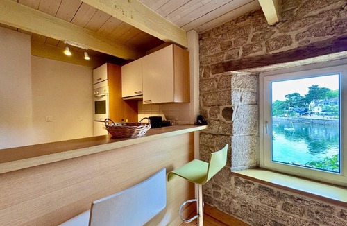 Combrit Apartment | Harbour Retreat – Bright Seaside Apartment in Combrit Sainte-Marine