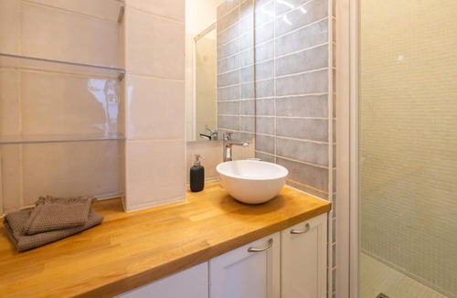 Quartier de la Salpetriere Apartment | Haussmann Flat - Jardin des Plantes 6 Guests