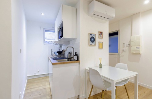 Montelimar Apartment | Havre Provençal - Air conditioning, TV, Wifi