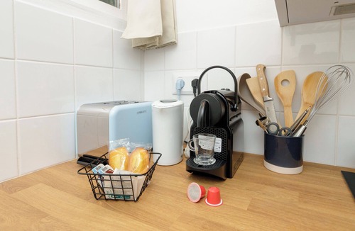 Montelimar Apartment | Havre Provençal - Air conditioning, TV, Wifi