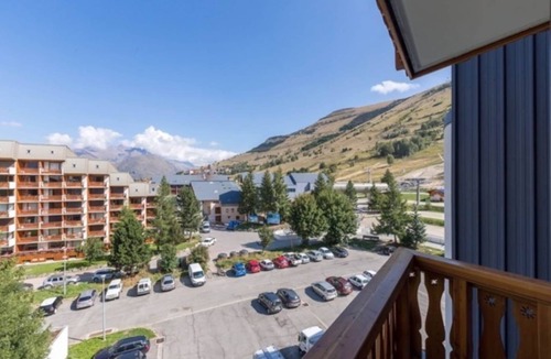Mont-de-Lans Apartment | Hideaway in Les Deux Alpes