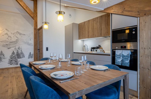 Courchevel Apartment | High-end apartment in Courchevel 1650 with garage, balcony, and WiFi