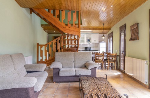 Les Iglesies Apartment | Holiday Apartment "Mossen Batista Til Ler" with Mountain View, Private Terrace & Wi-Fi