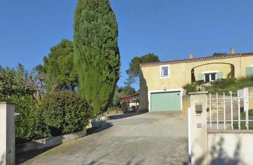 Bellegarde House | Holiday cottage with private terrace, Bellegarde