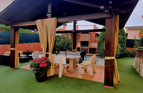 La Torre de Claramunt Cottage | Holiday home (rental entire) Raco de Lis for 8 people