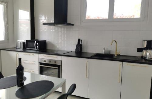 Saint-Martin-de-Seignanx House | Holiday Home Zwischen Meer und Land by Interhome