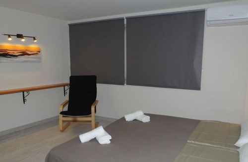 Isona House | Holiday Home 'Singratalla Del Pallars Jussà' with Wi-Fi and Air Conditioning