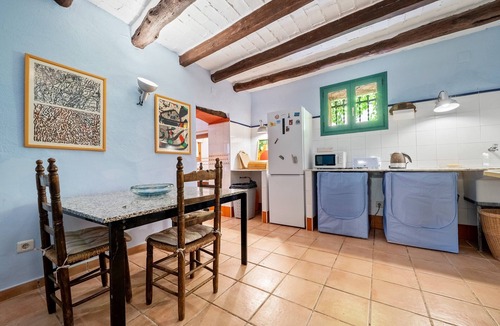 Bonastre House | Holiday Home 'Bonastre' with Mountain View, Private Pool and Wi-Fi