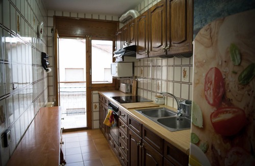 Valderrobres House | Holiday Home 'Casa Herrero' with Private Terrace, Balcony and Wi-Fi