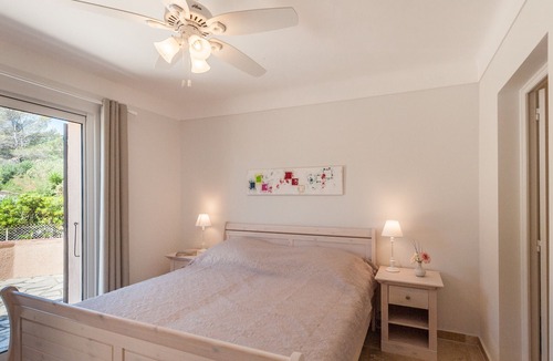 Les Issambres House | Holiday home for 6 persons, 2 minutes from the sea, sea view, pool